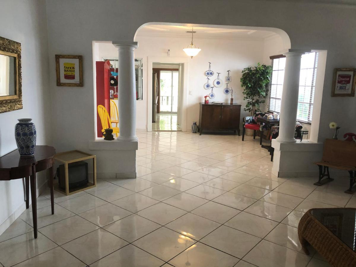Cozy Room In The Heart Of Little Havana Miami Exterior foto